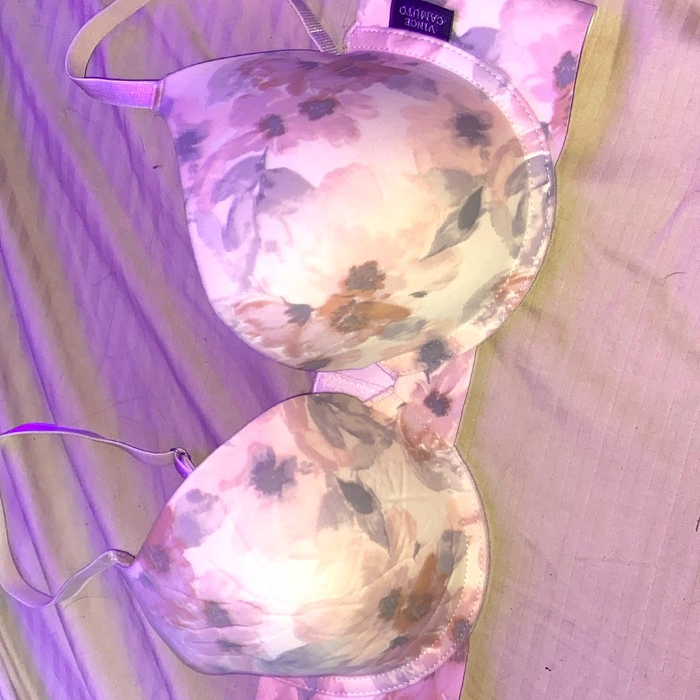 Vince Camuto bra